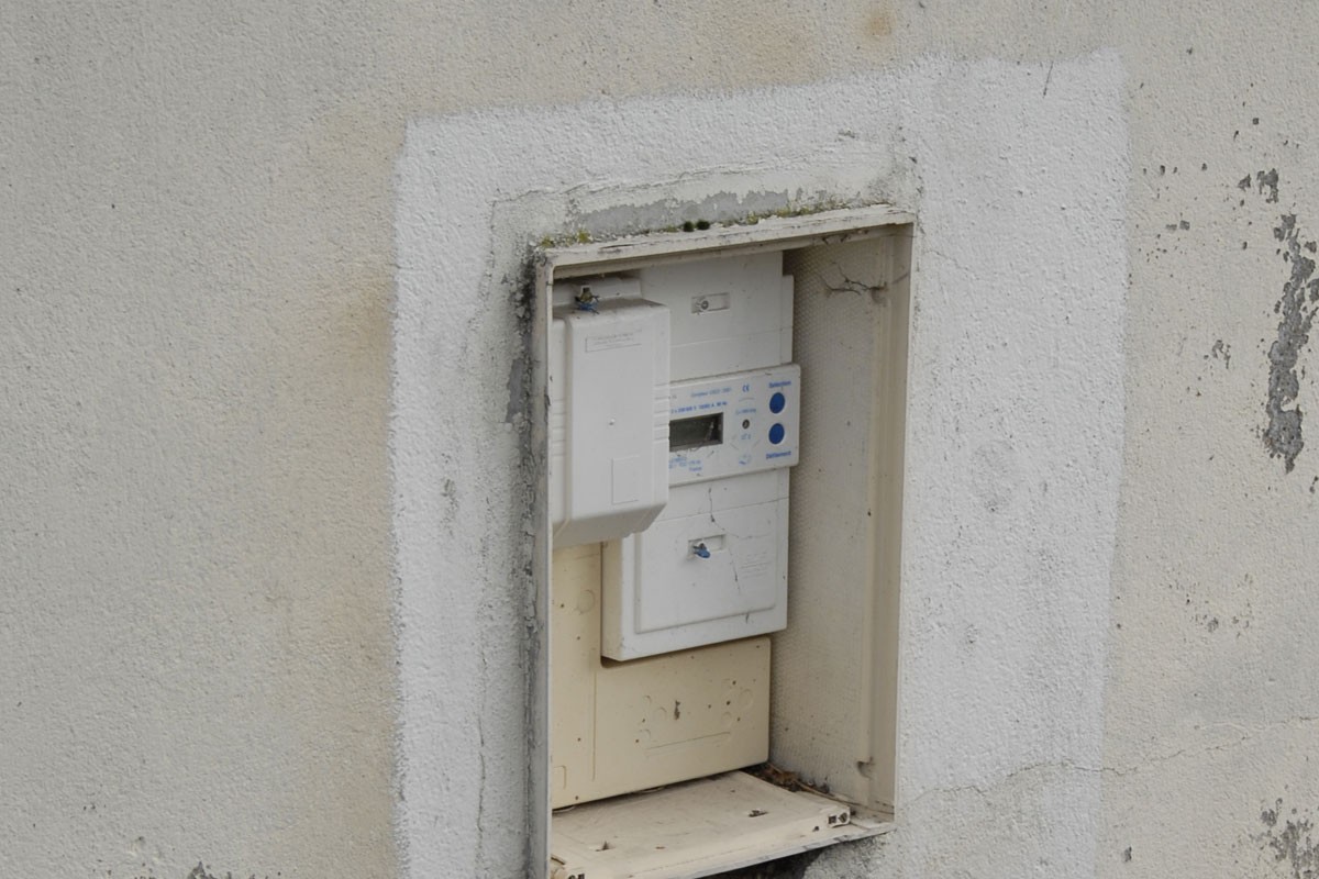 Dégradation sur coffret EDF : qui est responsable ?
